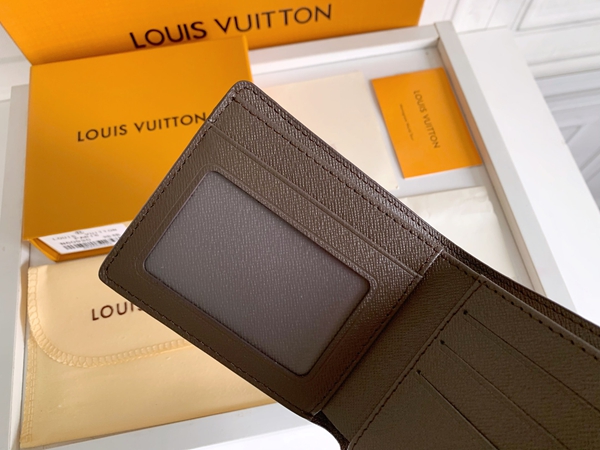 LVコピーウォレット角部分ディテール